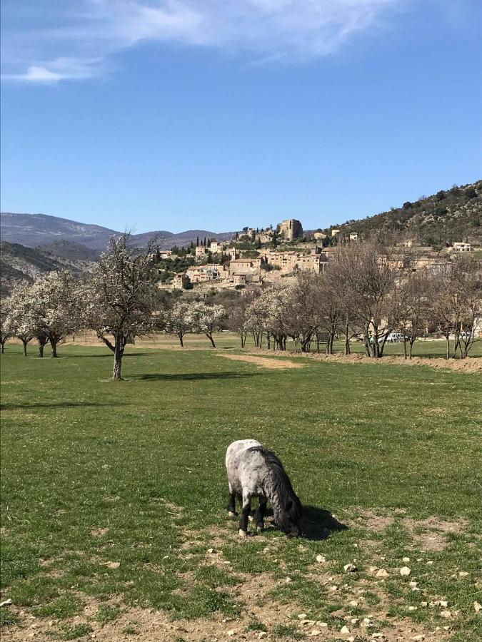 La Tour De Guet Aparthotel Montbrun-les-Bains Cameră foto