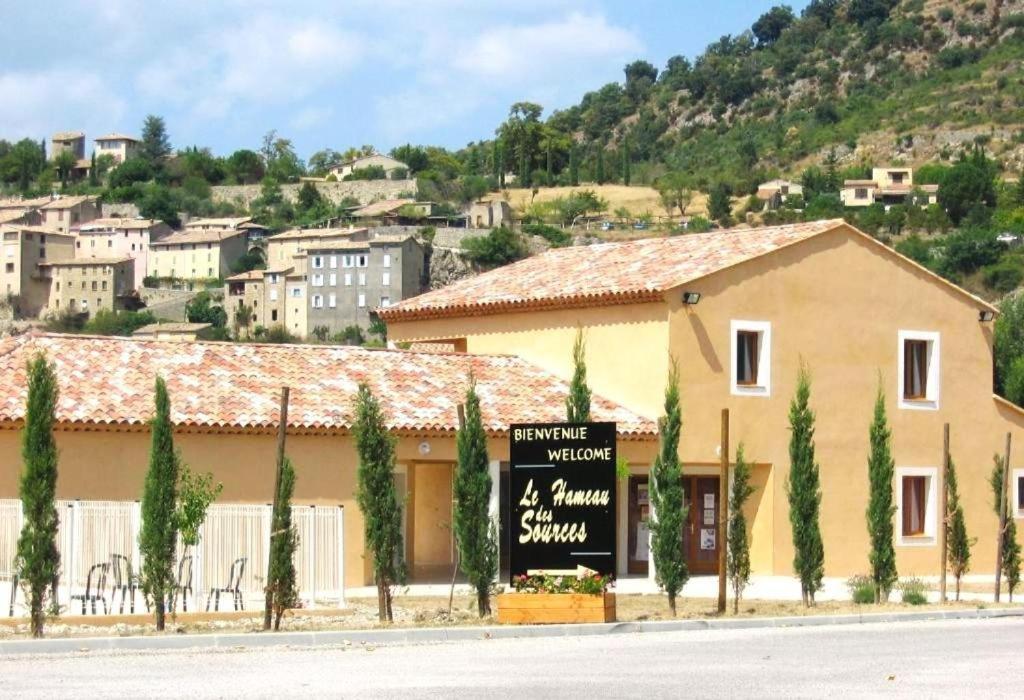 La Tour De Guet Aparthotel Montbrun-les-Bains Exterior foto